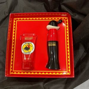 Moschino perfume
